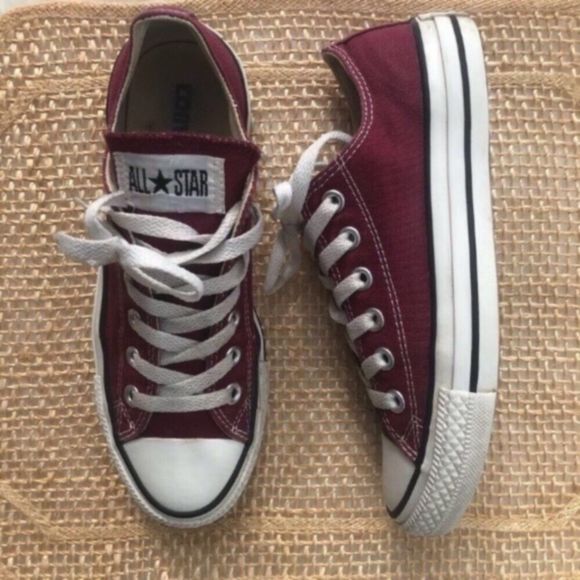Converse Chuck Taylor All Star Sneakers Maroon - Picture 1 of 16